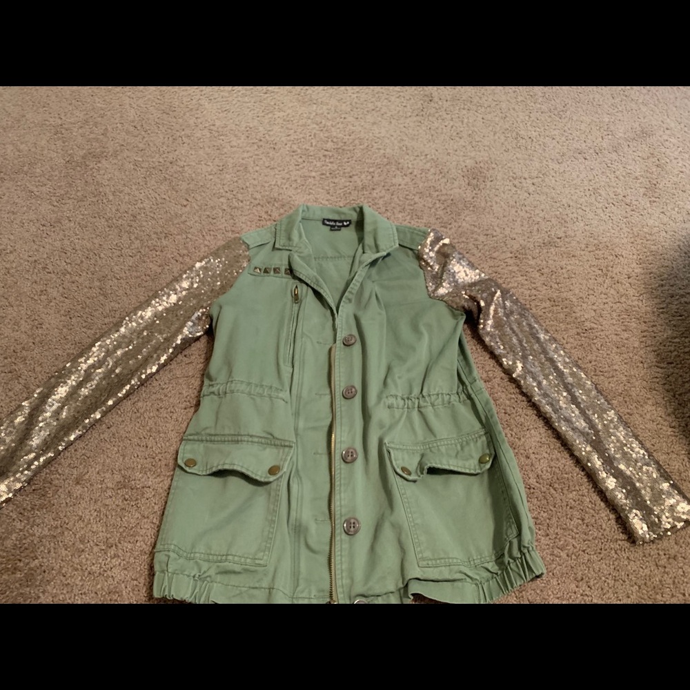 Army Green Boutique jacket💕